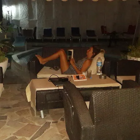 Merve Park فندق